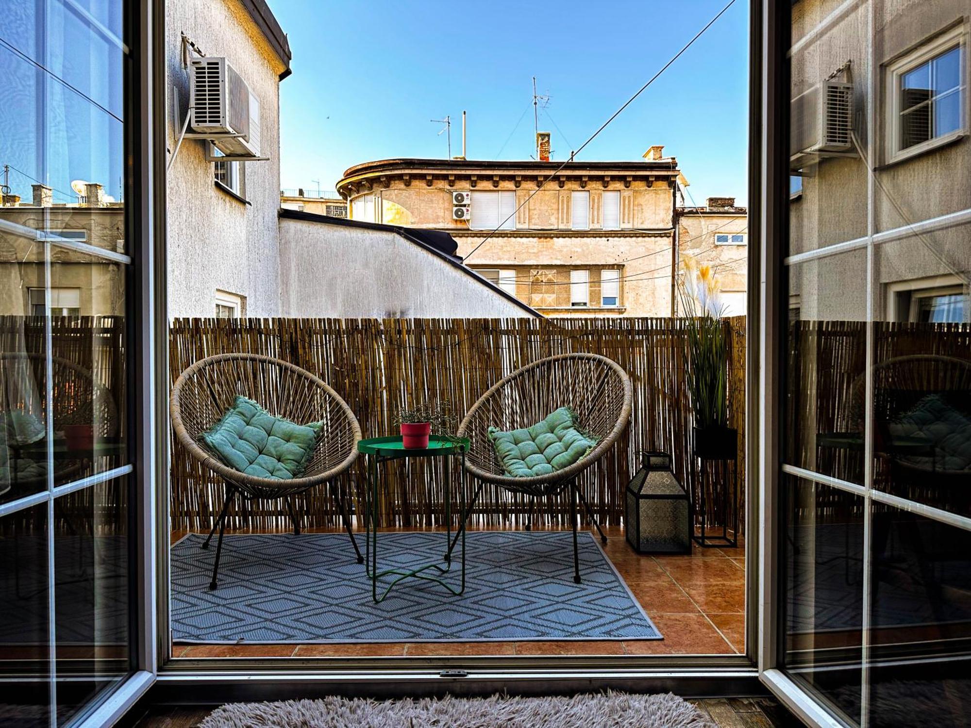 Family Penthouse Old Town Heart Renovated Belgrado Exterior foto